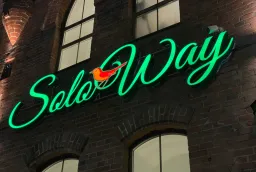 Изготовление вывесок и навигации для ТРЦ «SoloWay» в Кирове – ТЦ «Соловей» фото