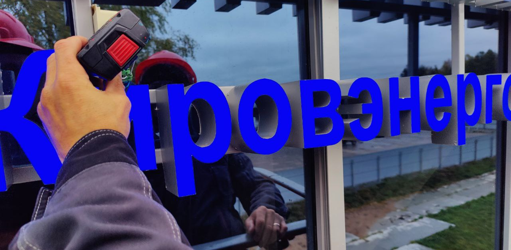 Ремонт вывесок фото