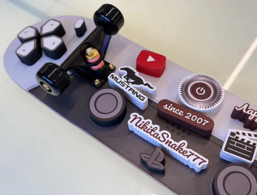 Индивидуальный подарок – скейт на заказ | Кейс компании по изготовлению вывесок фото